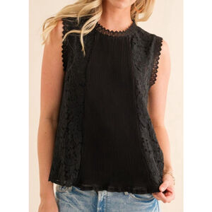 Women's Cozy Co Black Lace Pleated Blouse S‎